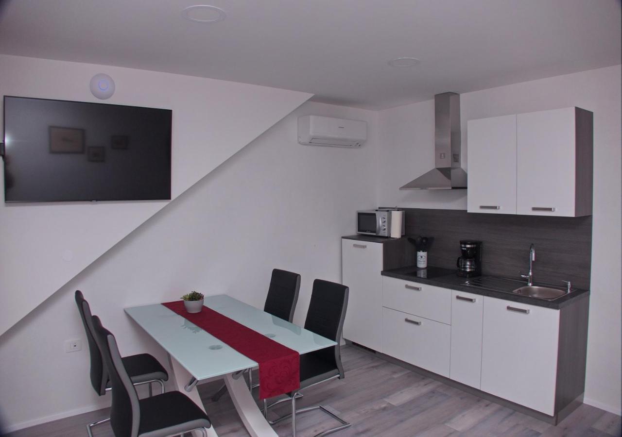 Apartmaji Anita Begunje pri Cerknici Bagian luar foto